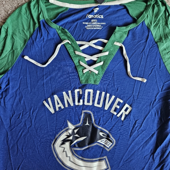 Women's Vancouver Canucks Fanatics Branded Blue/Green Break Out - Raglan Lace-Up - Picture 3 of 4